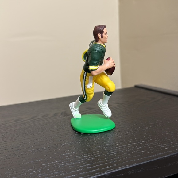 Brett Favre Action Figure - Picture 3 of 6